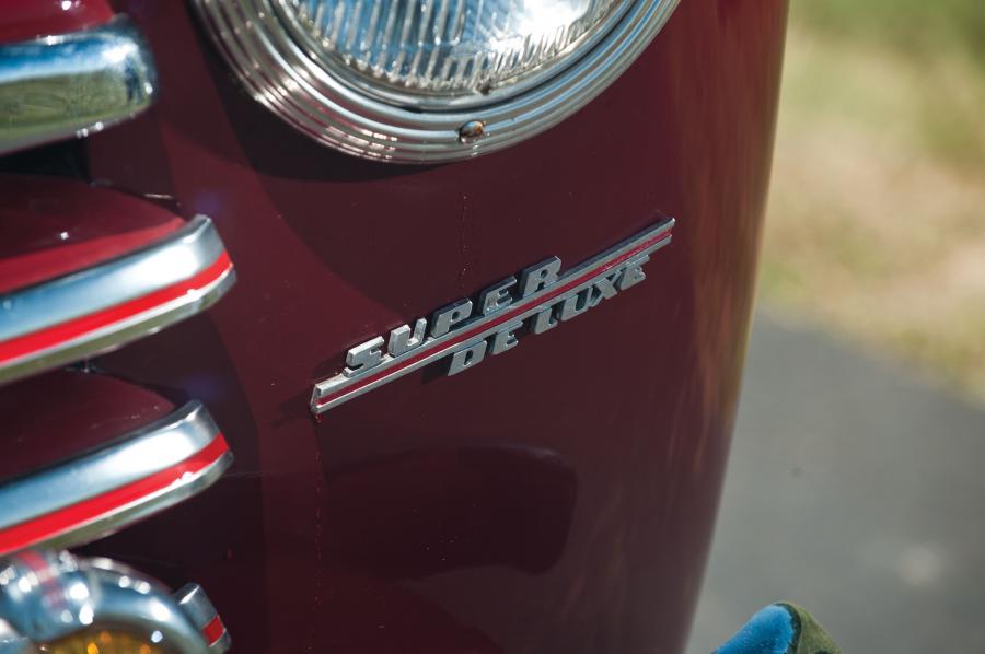  Ford Super DeLuxe Convertible 1946 года  (фото 11 из 18)